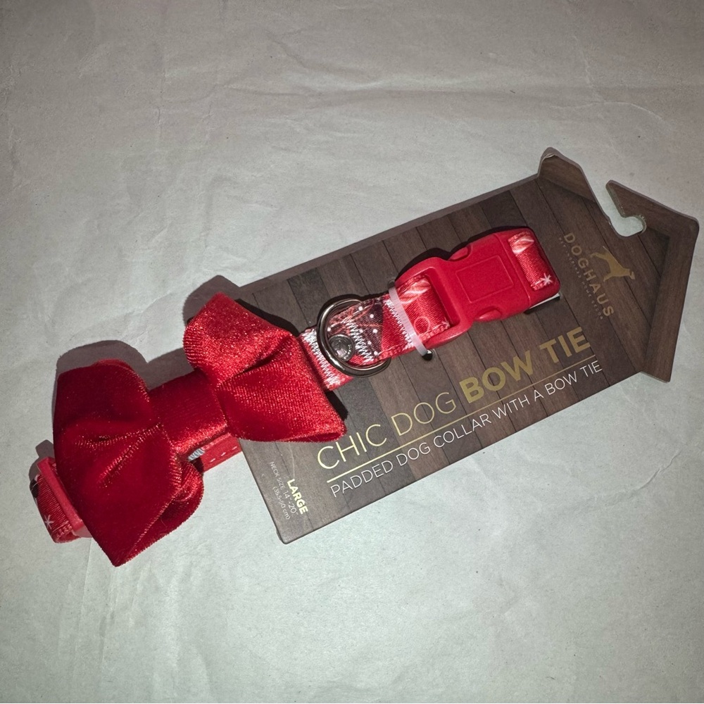 Dog bow tie collar